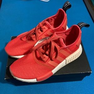 Adidas NMD in Coral